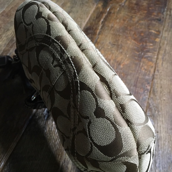 Coach Shoulder Bag - Picture 14 of 16